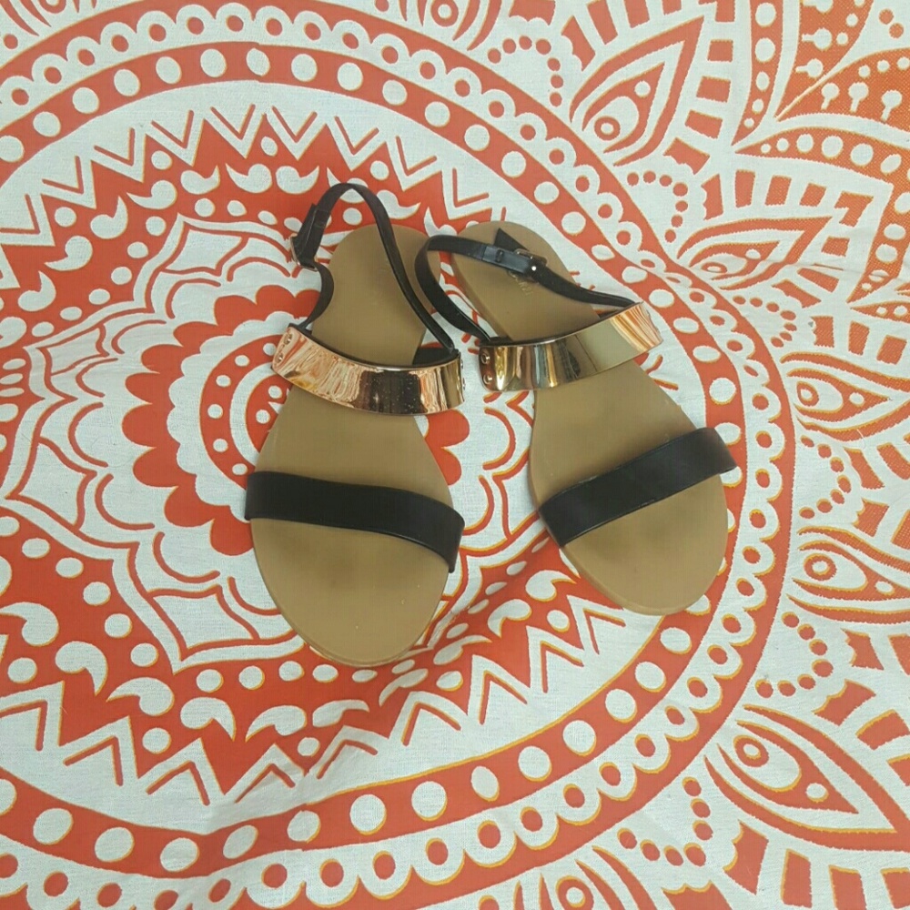 Forever21 Black and Gold Sandals