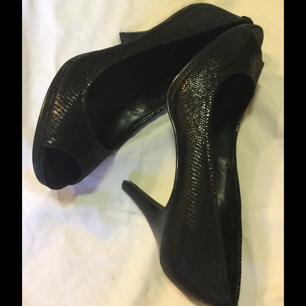 Peep toe Calvin Klein heels midi height