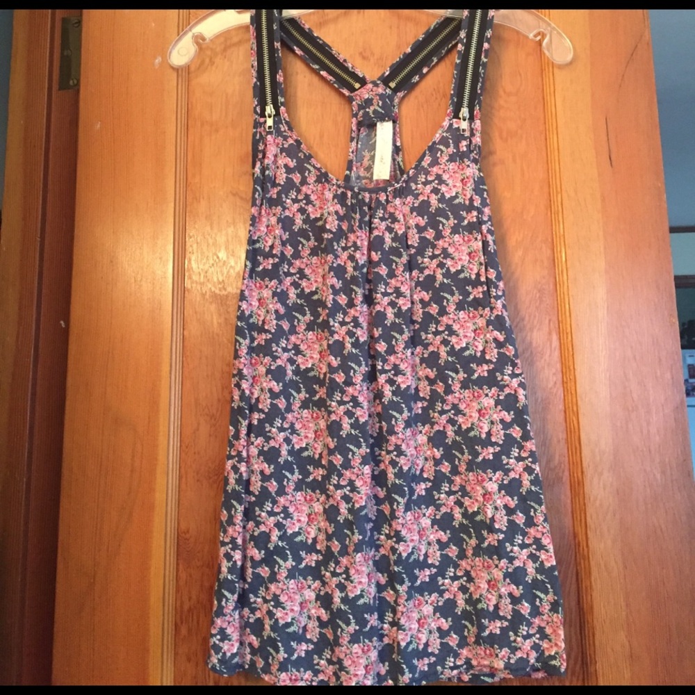 Floral top