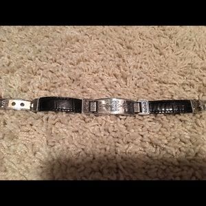 Various jewelry pieces