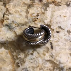 Authentic David Yurman cable classic earrings