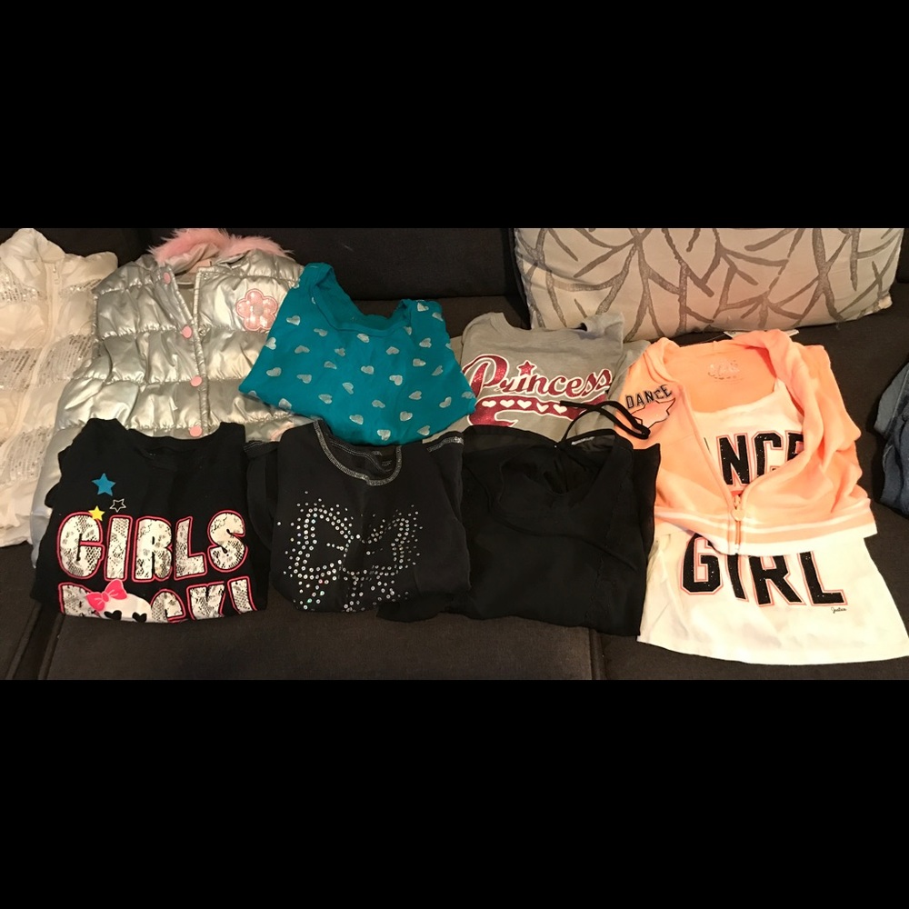 Vests and shirts for kids that varies