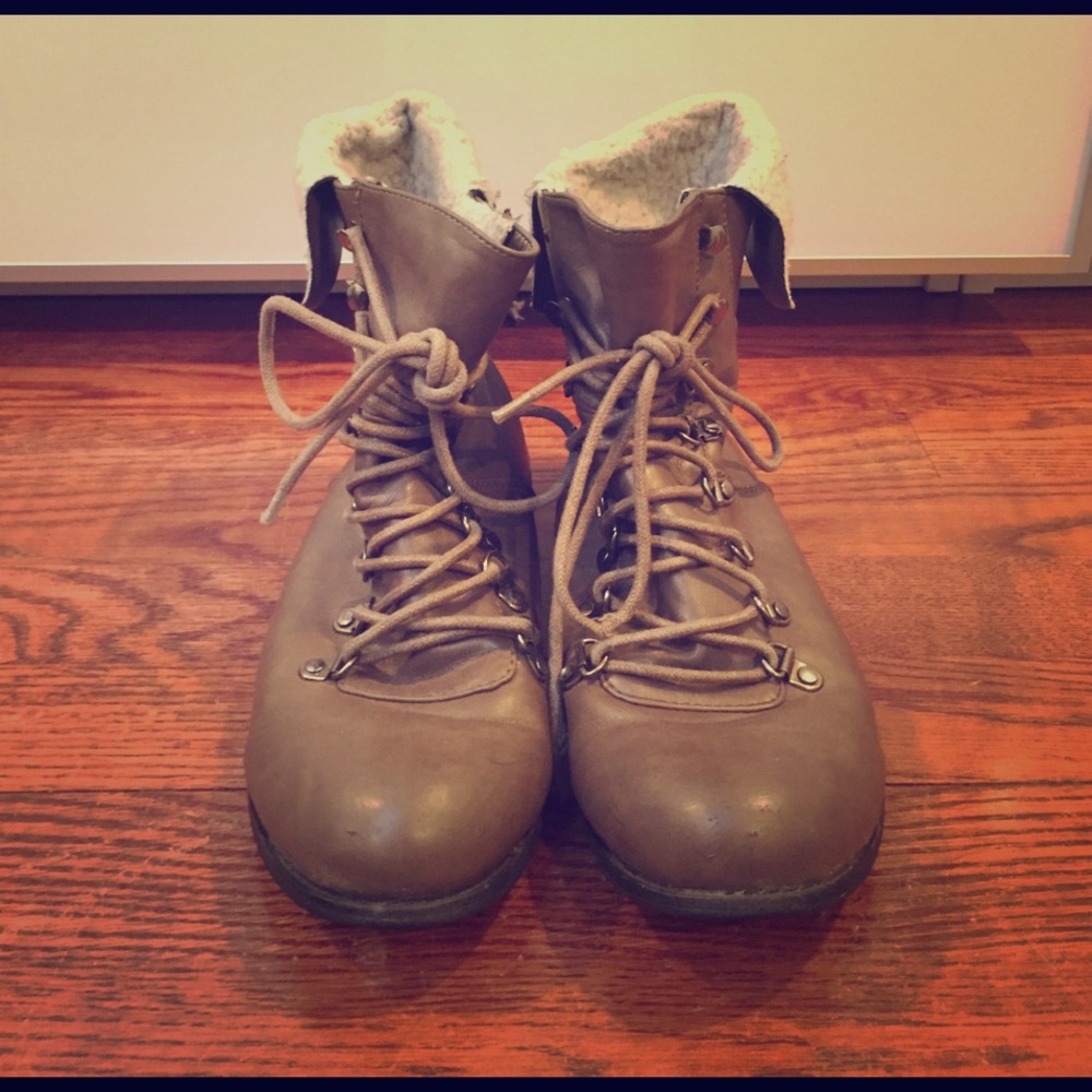 Short taupe moto booties