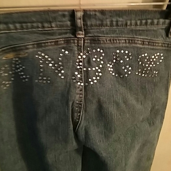Girls blue jeans embellished with rhinestones. - Picture 1 of 4