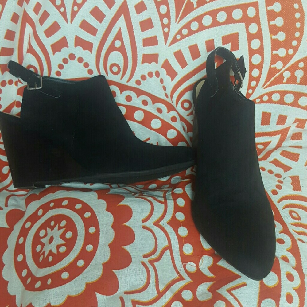 Black Open Back Wedges