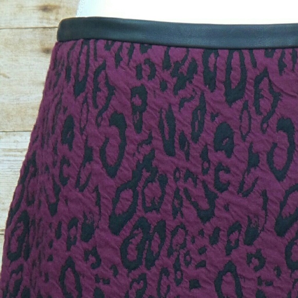 Express Dresses & Skirts - ✂ Express leopard pencil skirt