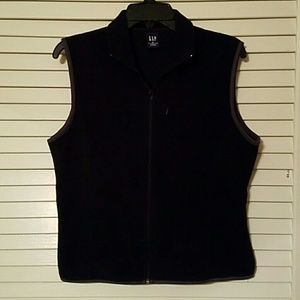 Black fleece zip front vest w/ hidden side pockets