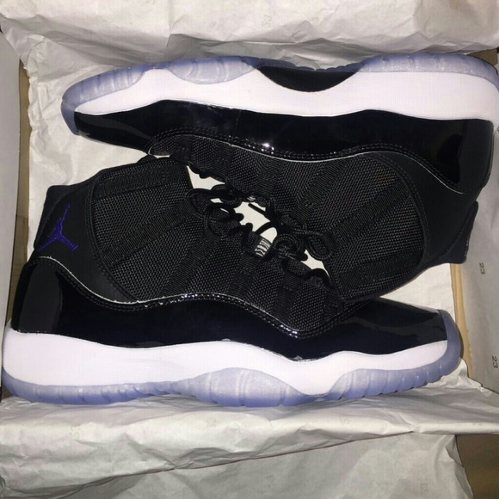 SPACE JAM 11S ?? - Picture 2 of 3
