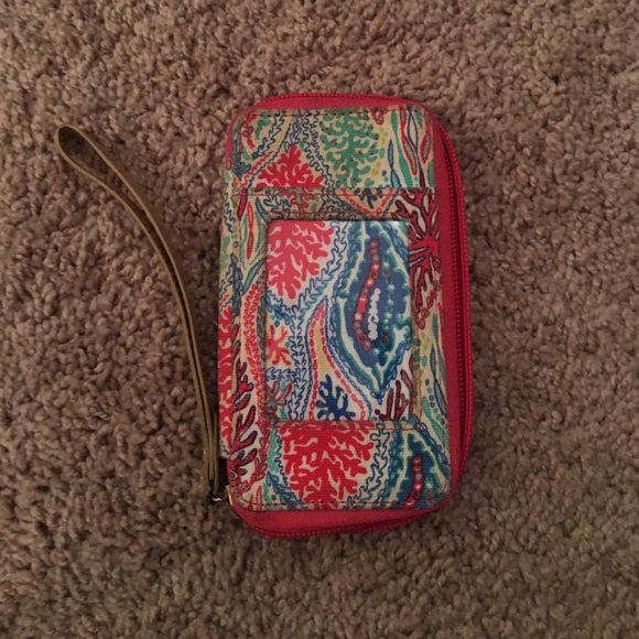 Lilly Pulitzer Handbags - Lilly Pulitzer Wristlet