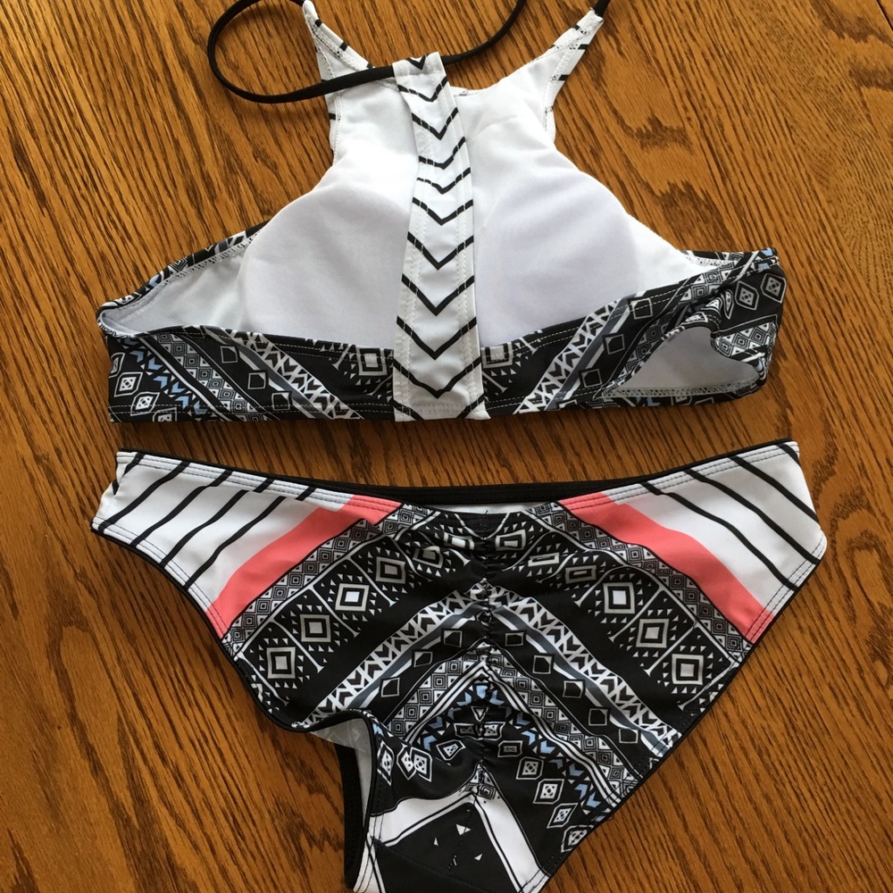🌻PRICE DROP.........LADIES BIKINI 👙 - Picture 6 of 7