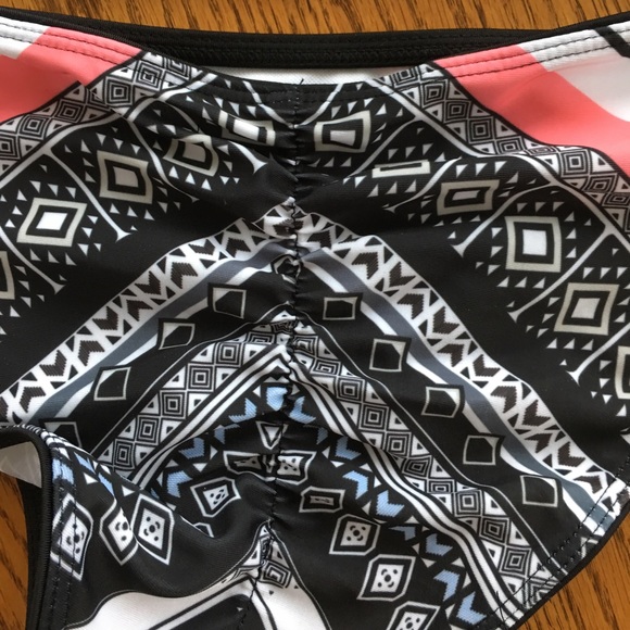 🌻PRICE DROP.........LADIES BIKINI 👙 - Picture 7 of 7