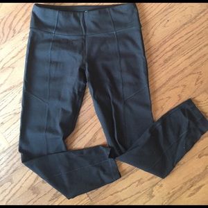 Black squat proof yoga exercise pants leggings M