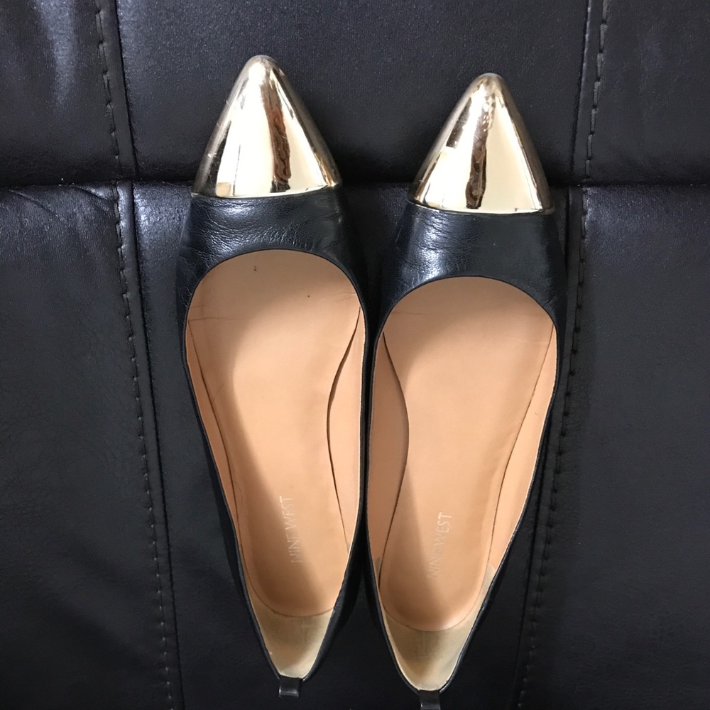 Pointed gold tip flats