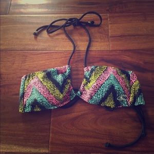 SOLD - NWOT O'Neill bikini top 