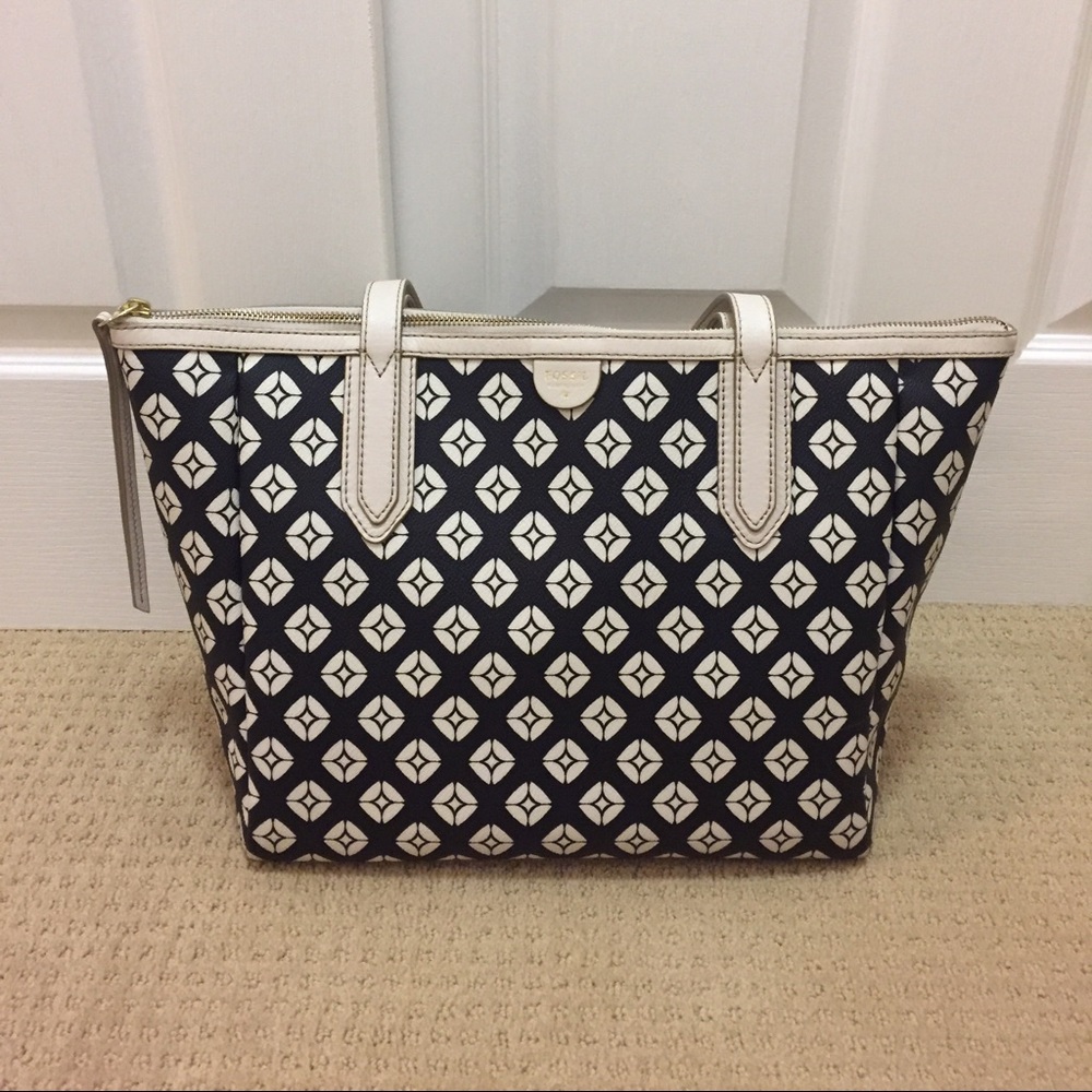 Fossil Tote