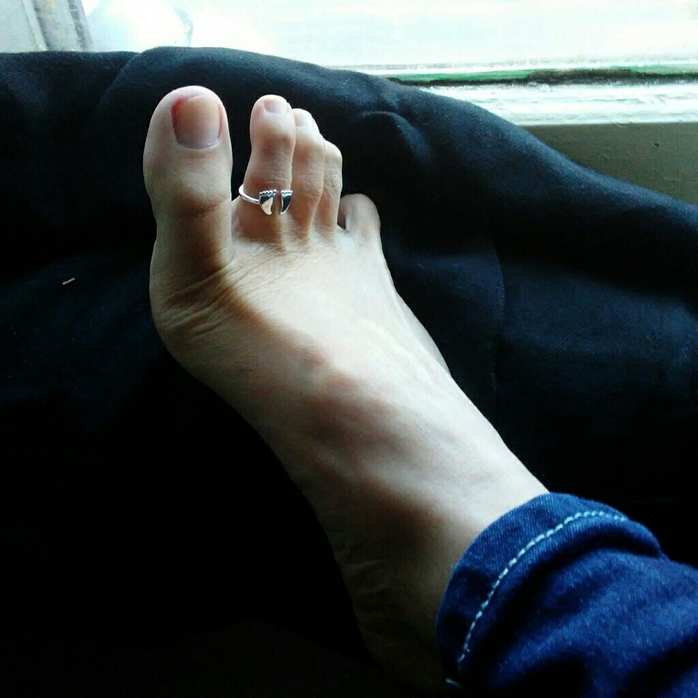 ?? Toe Ring