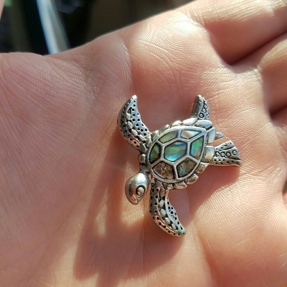 Mother of Pearl Turtle Necklace Pendant