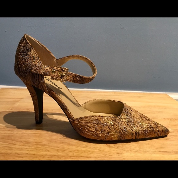 Stunning and Romantic 🌹J. Renee' Shoes🌹NEW!! - Picture 2 of 3