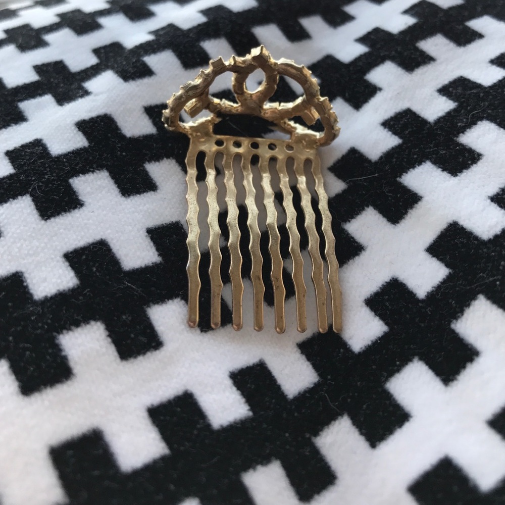Tiara 👸 - Picture 3 of 3