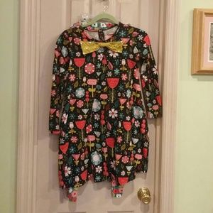 Two piece tunic/dress with contrasting leggings