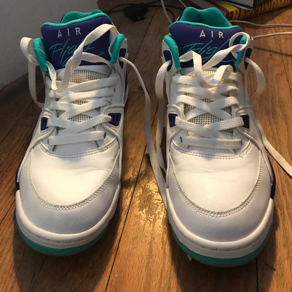 NIke Air Flights. Slick kicks. Like new!