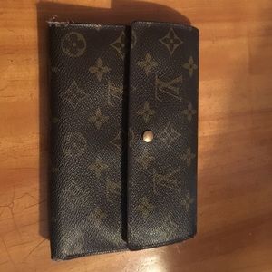 Authentic Louis Vuitton Wallett