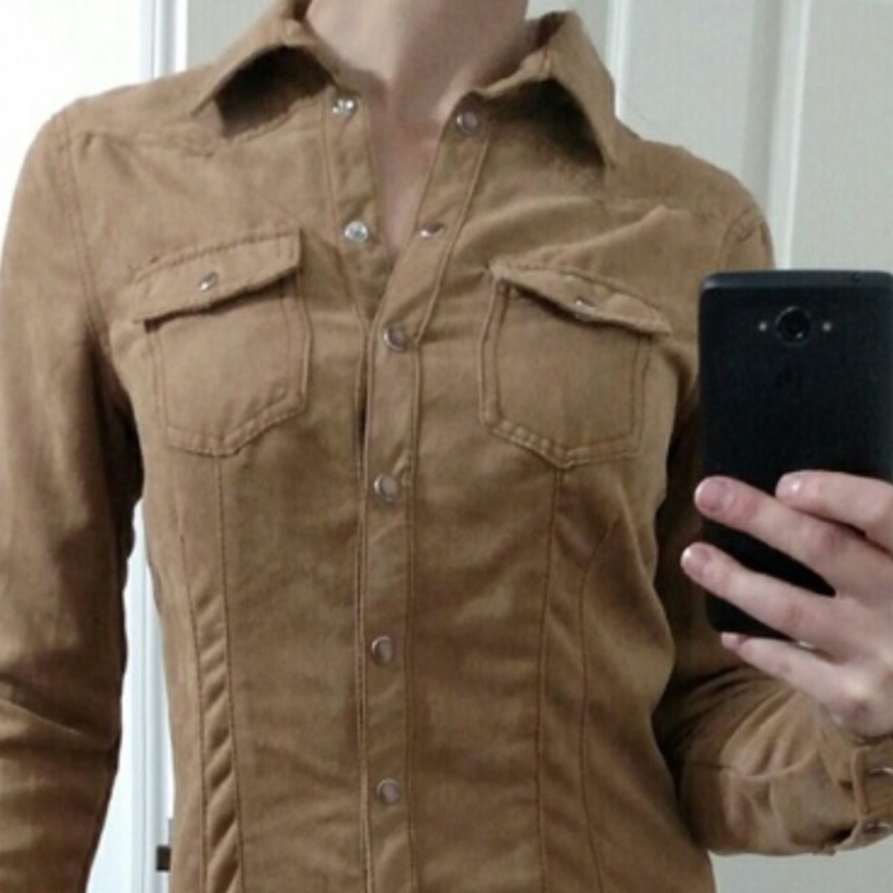 H & M caramel suede blouse size 6 - Picture 2 of 4