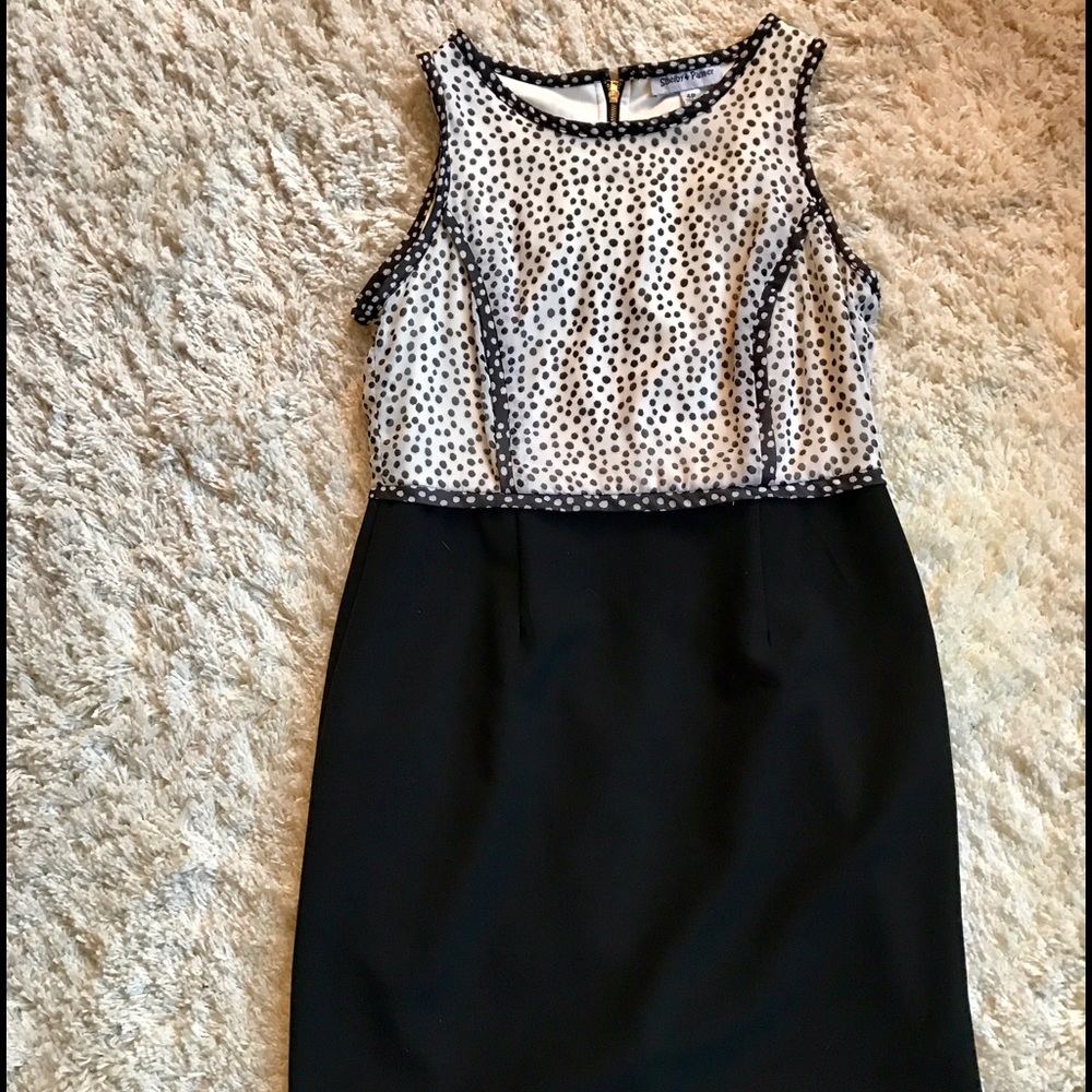 Polka dot/black dress