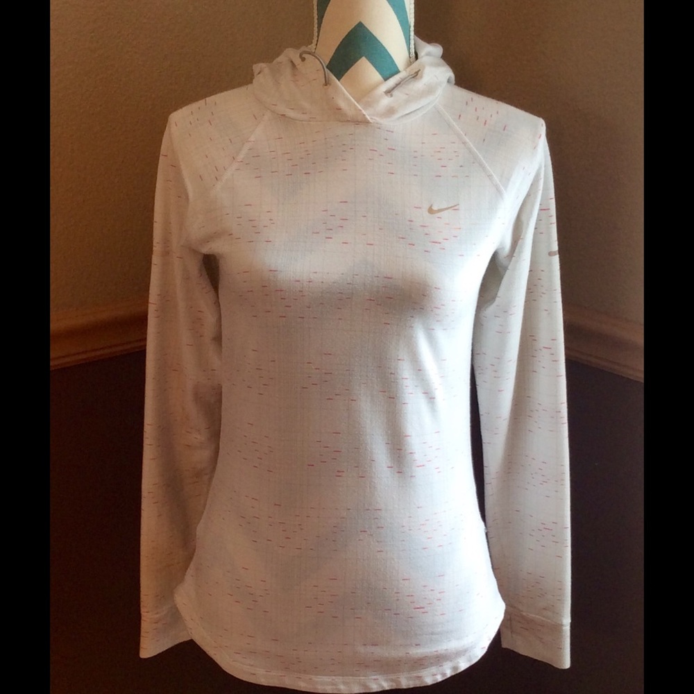 New listing 💕 Nike running hoodie 💕 - Picture 1 of 5