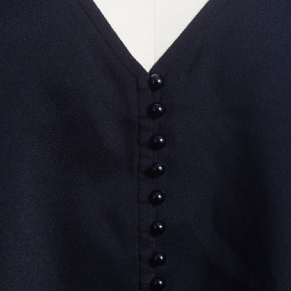 Plunge Top with Open Back - Picture 6 of 7