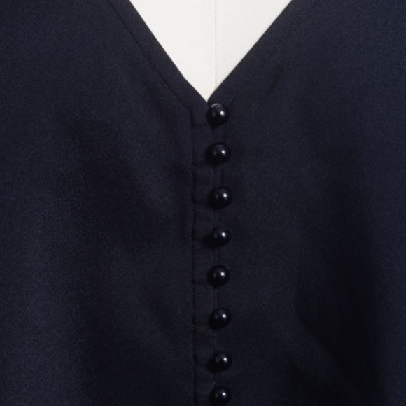 Plunge Top with Open Back - Picture 6 of 7