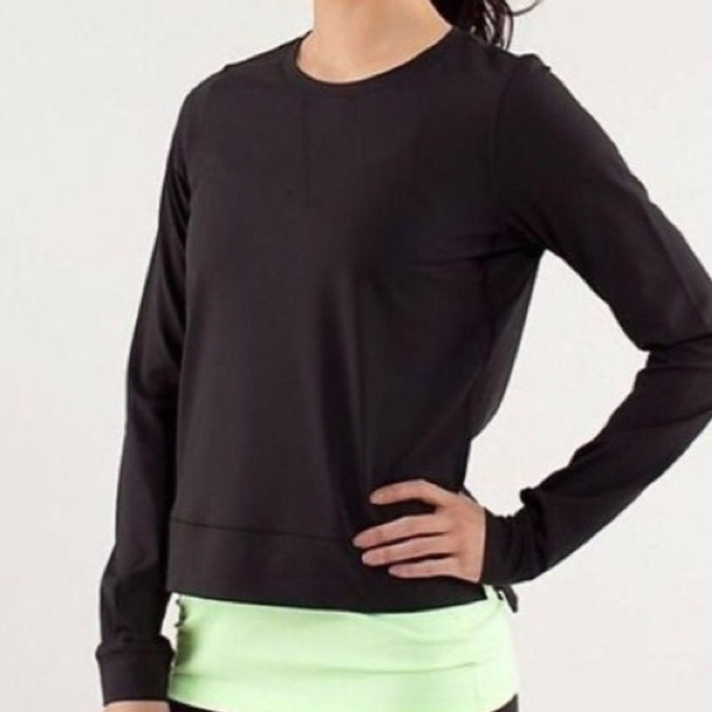 Black Lululemon Workout Top (long sleeve)
