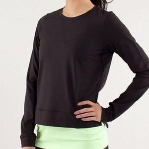 Black Lululemon Workout Top (long sleeve)
