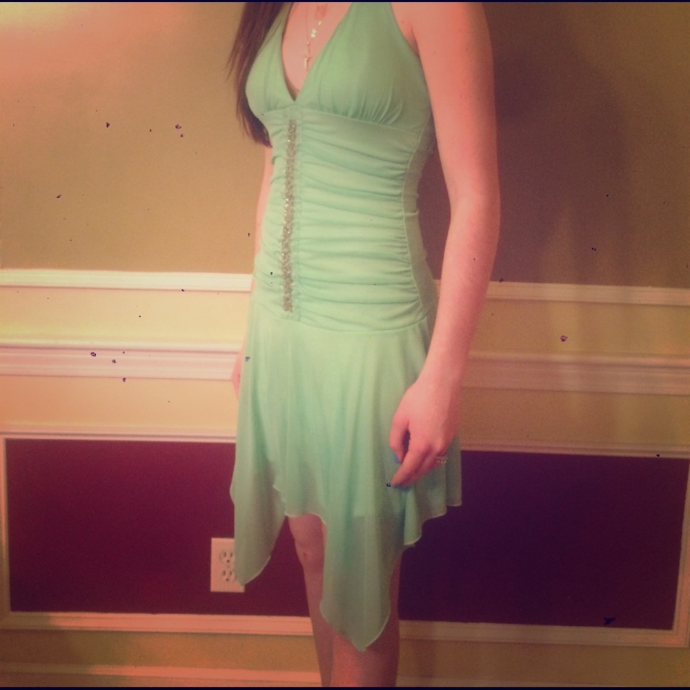 ✨New Seafoam green prom dress size small✨