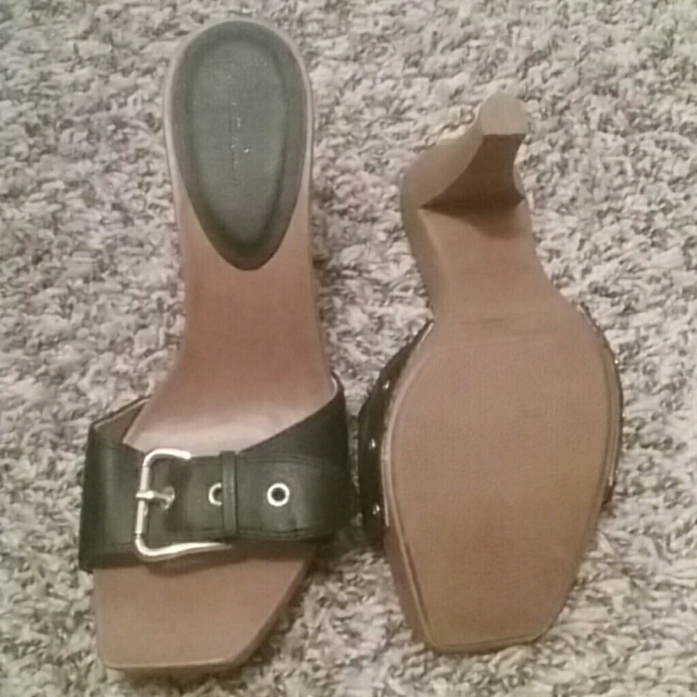 Shoes - Picture 2 of 2