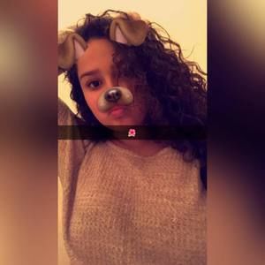 Meet your Posher, Alexia