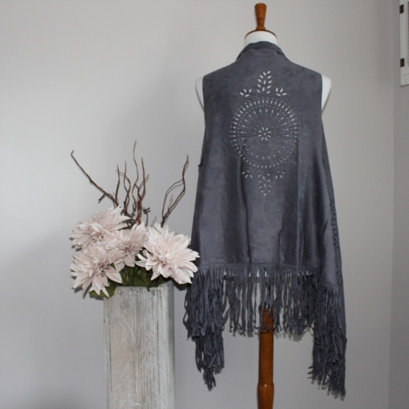 Bohemian Tassel Vest - Picture 6 of 6