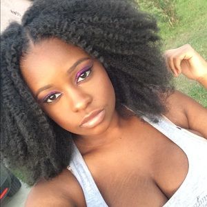 Meet your Posher, Carolle