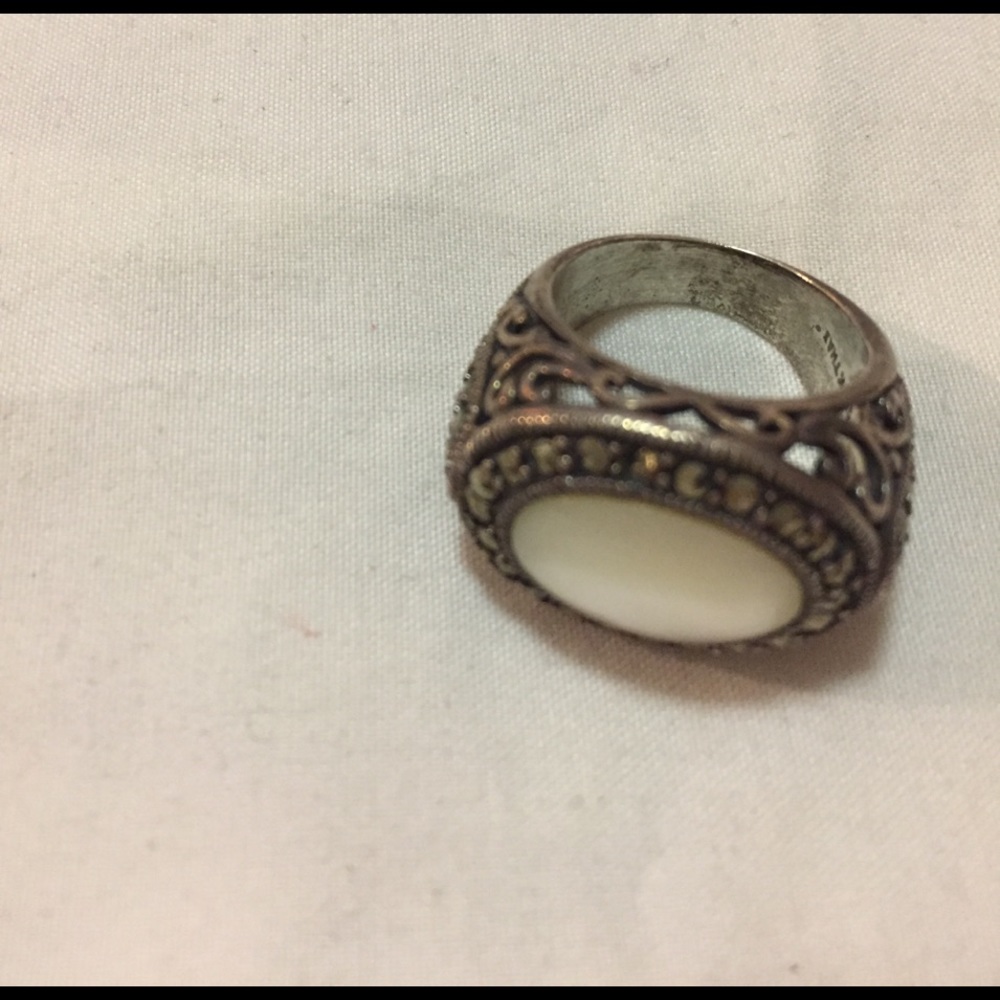 Real Silver mother of pearl ring