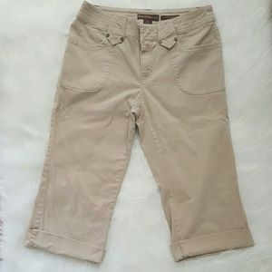 Bandolino Women's Capri Size 6