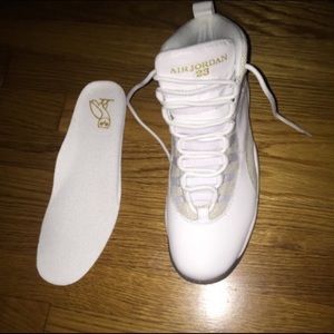 To buy text 313-836-4361📲