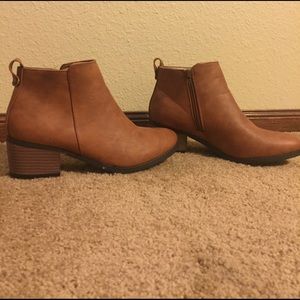 Wet Seal short heeled brown booties