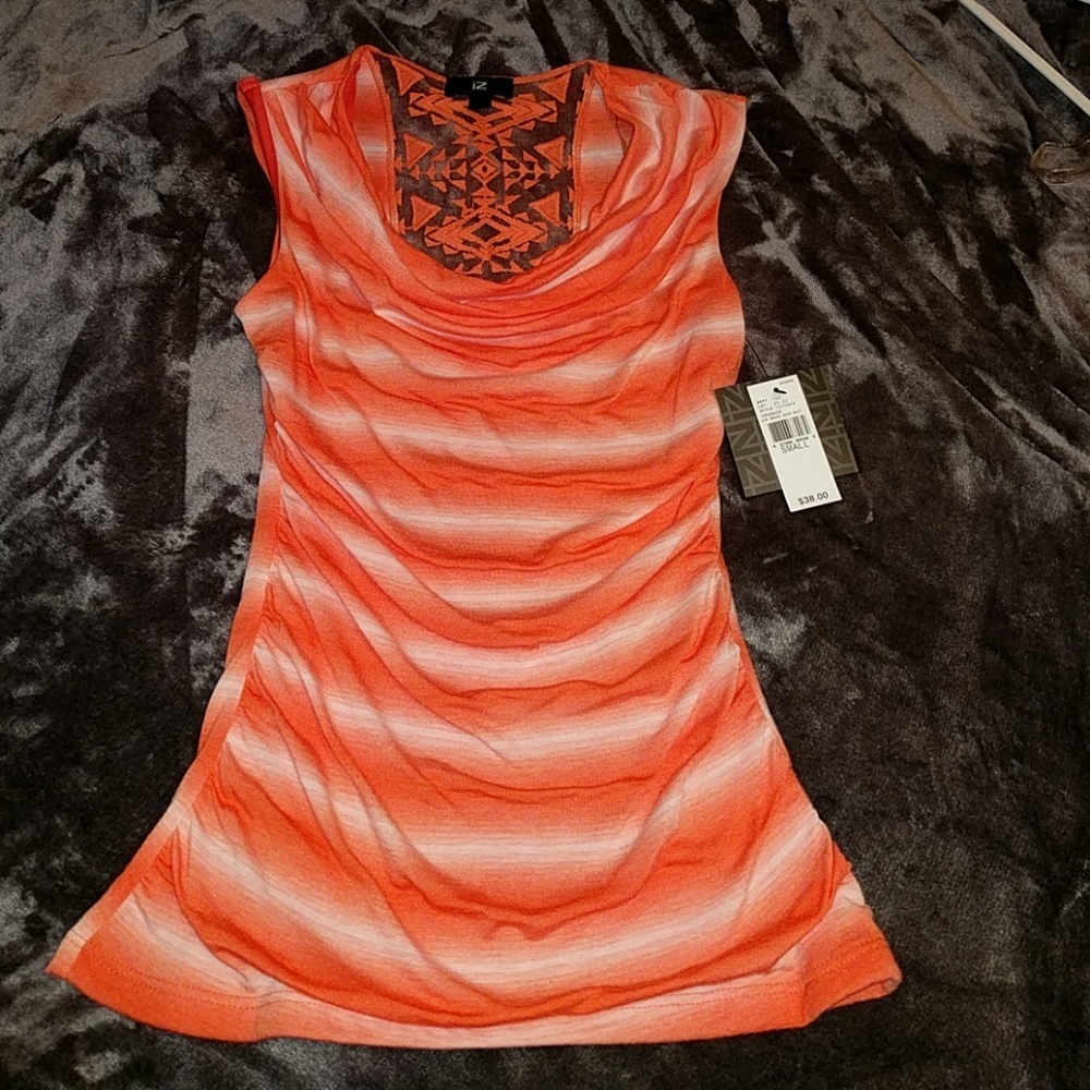 iZ tank top