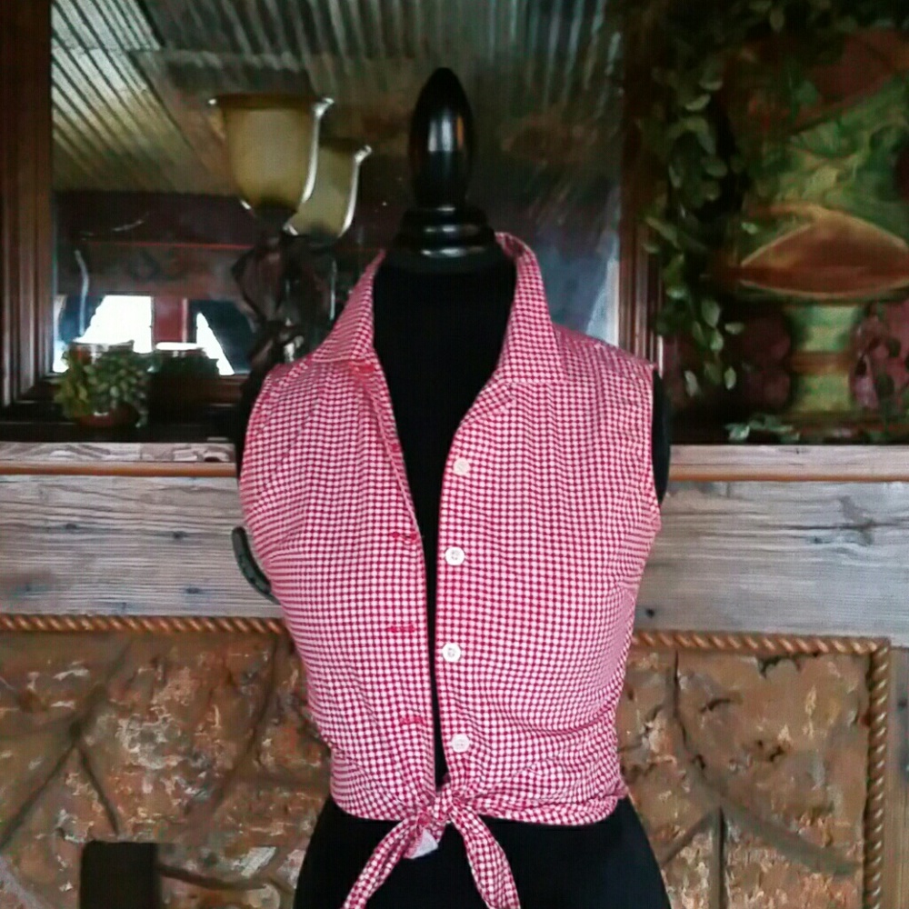 "TRACY EVANS" CROP TOP
