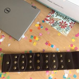 High waisted brown and gold detail belt