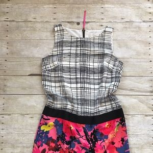 Floral and Stripped Dress 👗