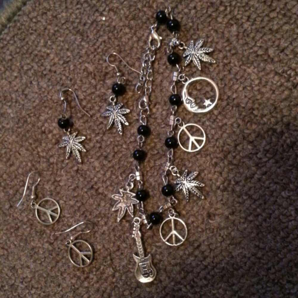 Cannabis Earring and Bracelet Set