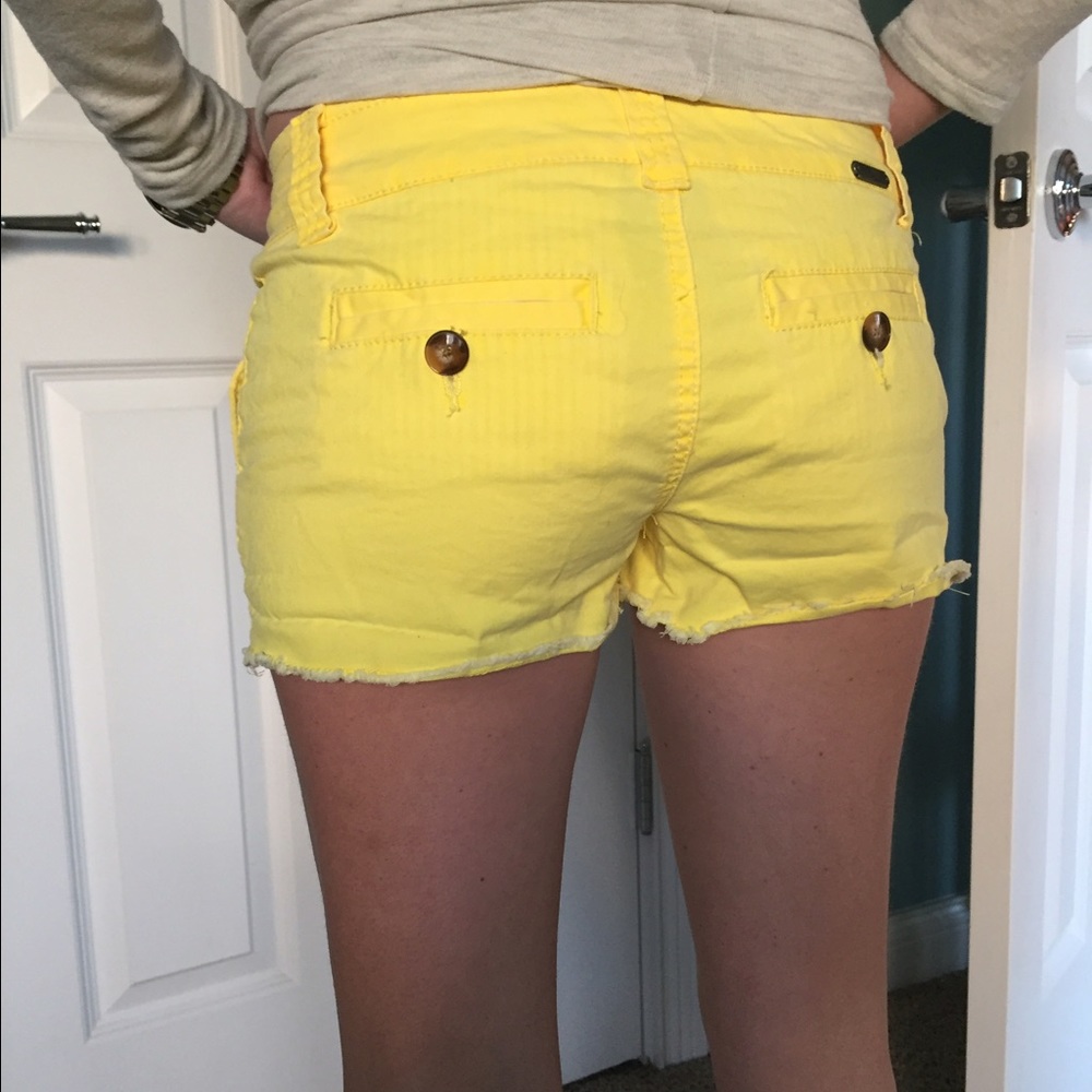 BKE yellow short with gray hem