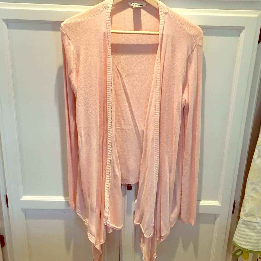 Light pink knit side-tail cardigan