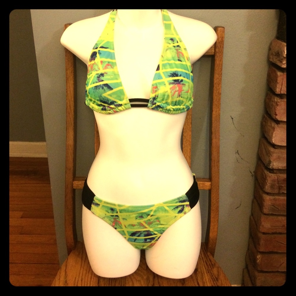 ❤️SOLD❤️Lime Green Bikini S/M